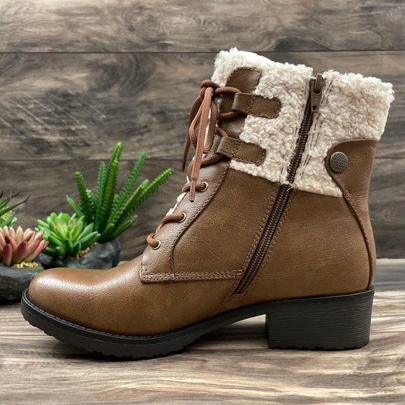 Baretraps ONeil Faux Fur Waterproof Combat Boots - Picture 6 of 11